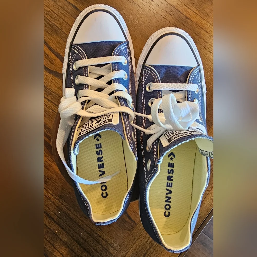 Converse Chuck Taylor Low Top Sneakers - Navy and White - Picture 5 of 8